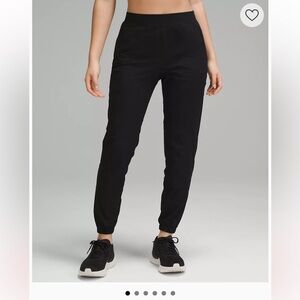 Lululemon Size 6 Joggers!